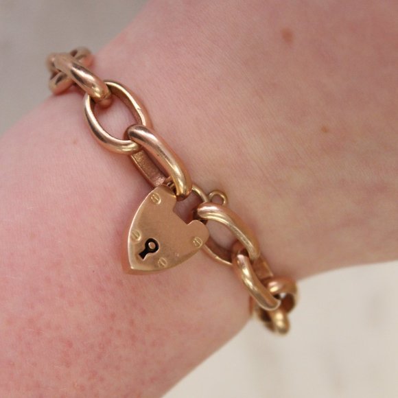 9k Rose Gold Large Link Bracelet with Heart Padlock - Picture 3 of 5